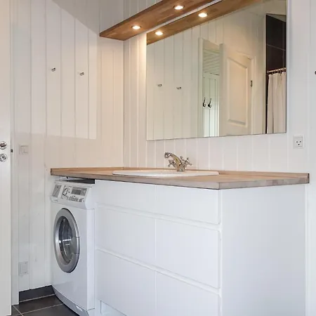 Stunning In With Kitchen