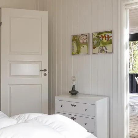 Stunning In With Kitchen * Neksø